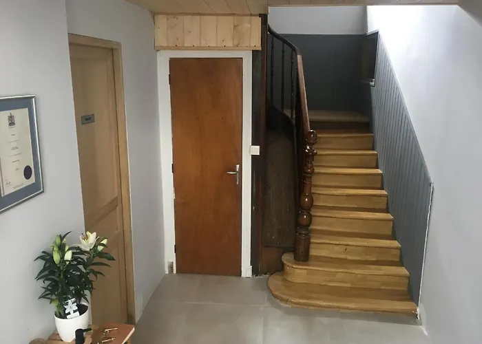 Luxury In The Centre Of Gazost ゲストハウス *